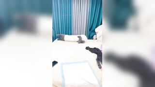 快递小妹 大胸萌妹快递站全裸电击